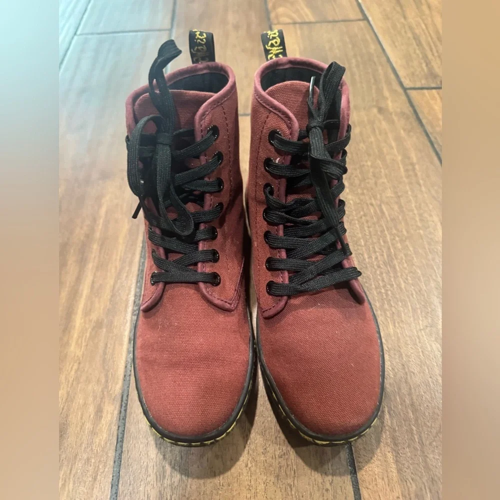 Dr. Martens Shoreditch Canvas Shoes Boots Air-Wair Maroon Red Women's Size 5